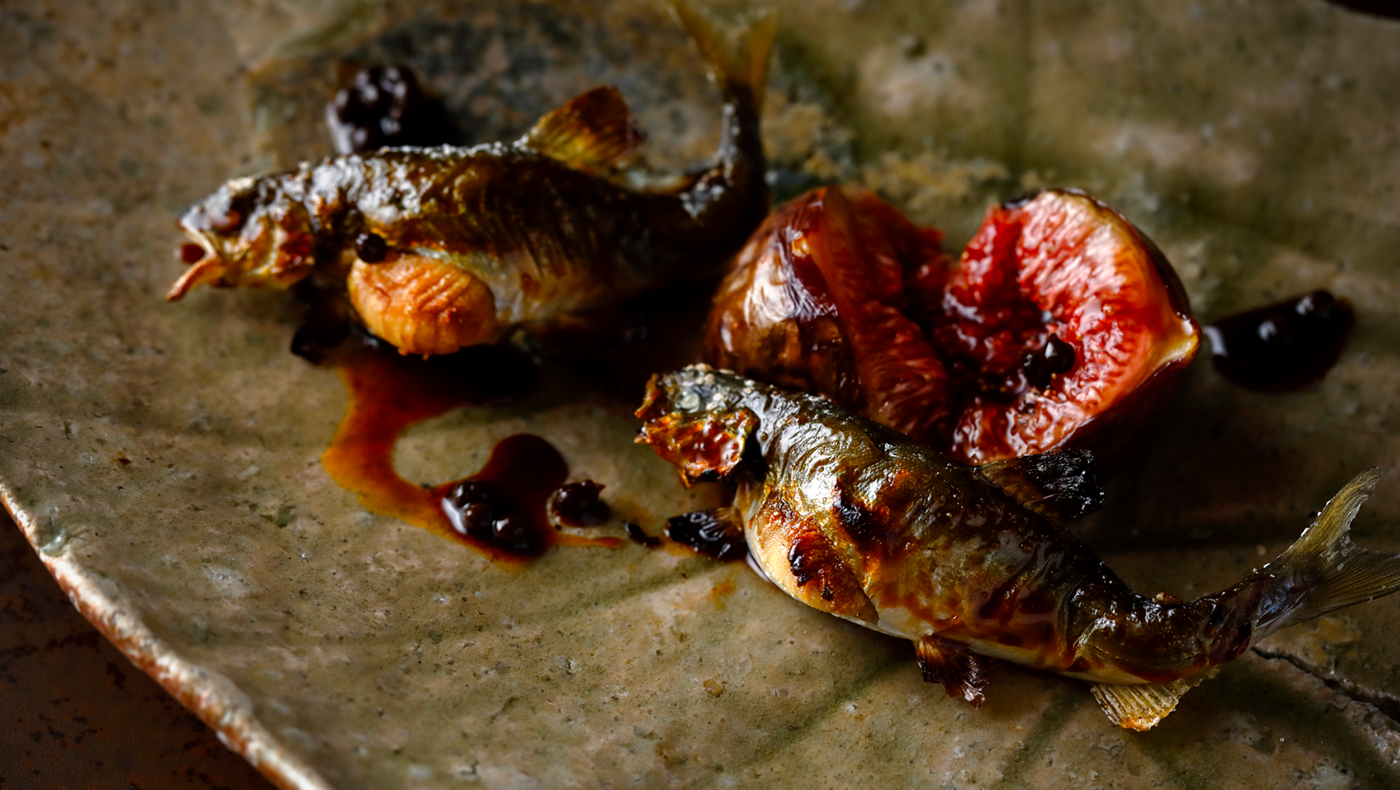 Charcoal-Grilled<em> Ayu</em> with Roe